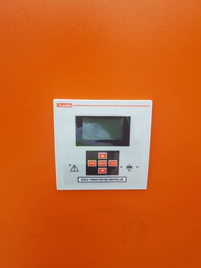 Lovato power factor controller unit